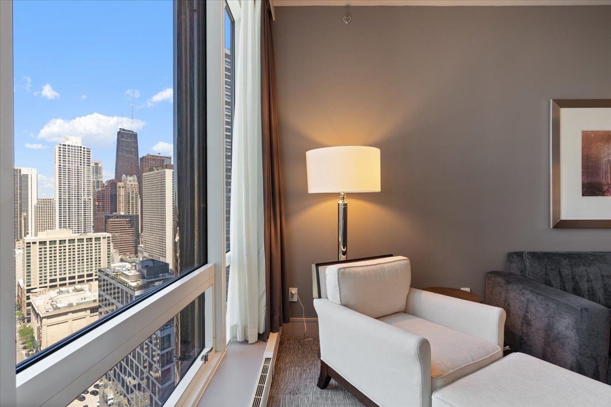401 N Wabash Avenue Unit: 2222