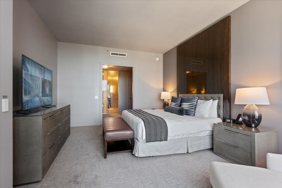 401 N Wabash Avenue Unit: 2222