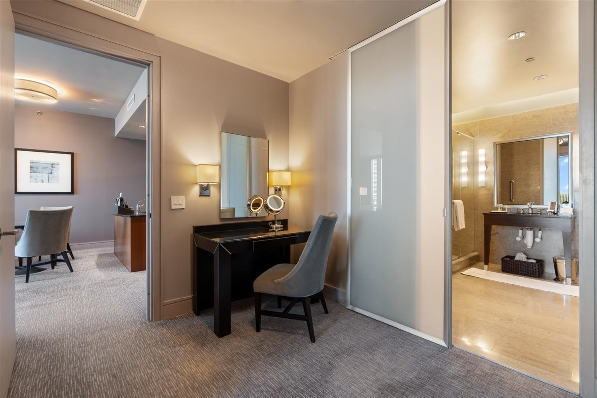 401 N Wabash Avenue Unit: 2222