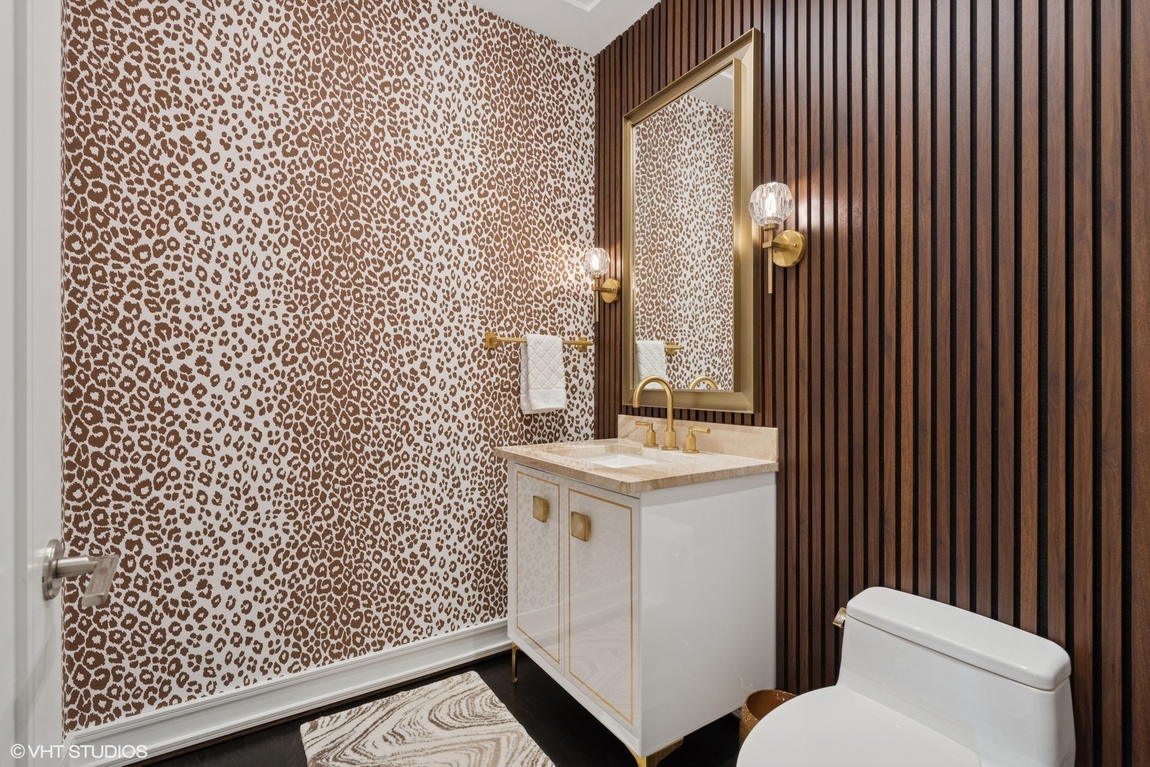 77 E Walton Street Unit: 24B