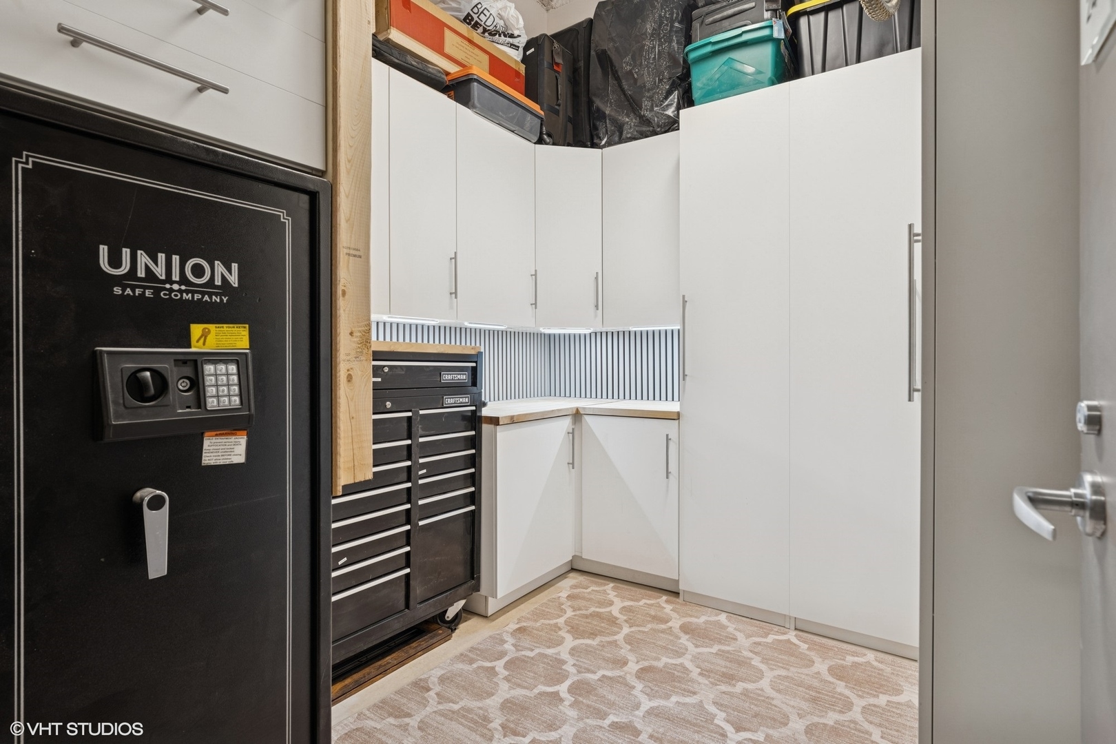 77 E Walton Street Unit: 24B