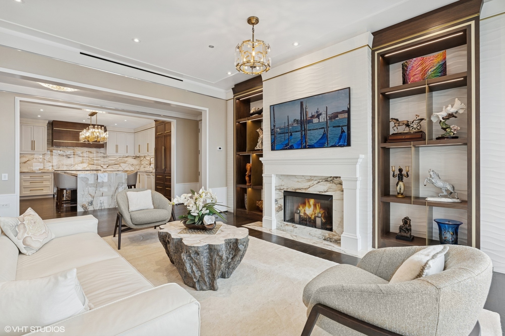 77 E Walton Street Unit: 24B