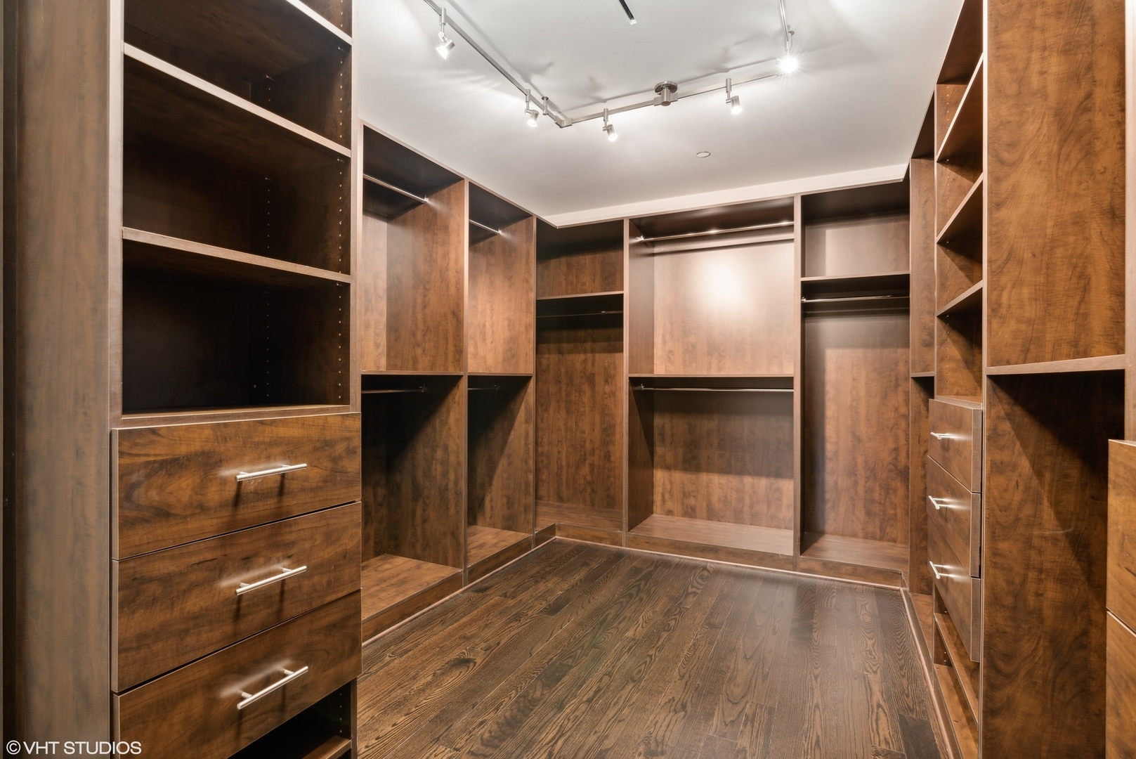 77 E Walton Street Unit: 24B