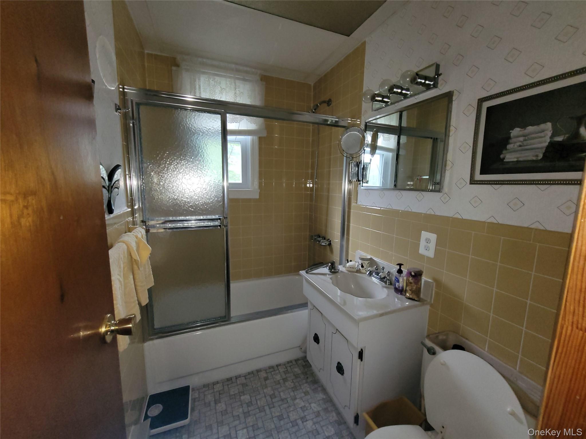 191 Hasbrouck A Road