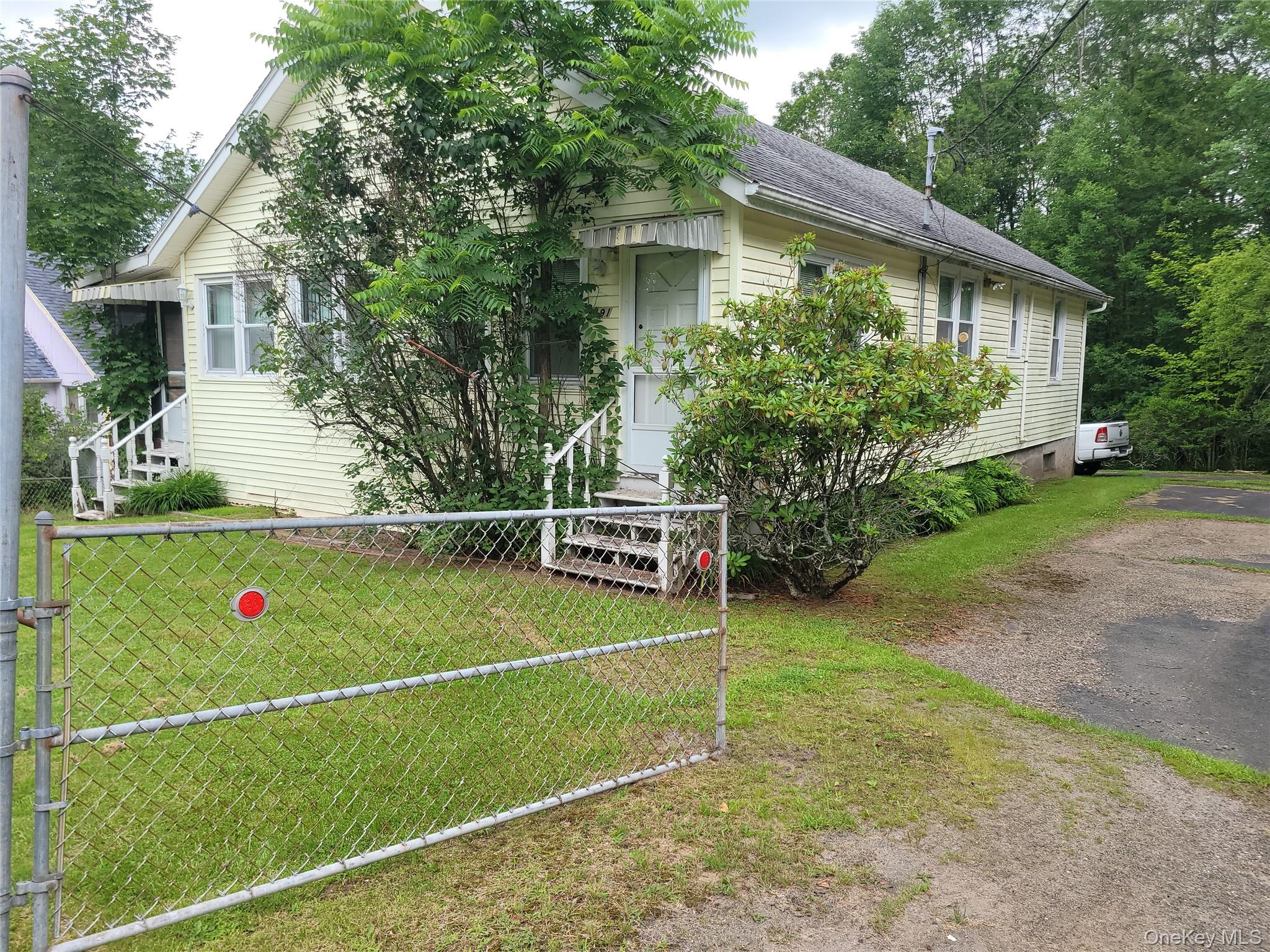 191 Hasbrouck A Road