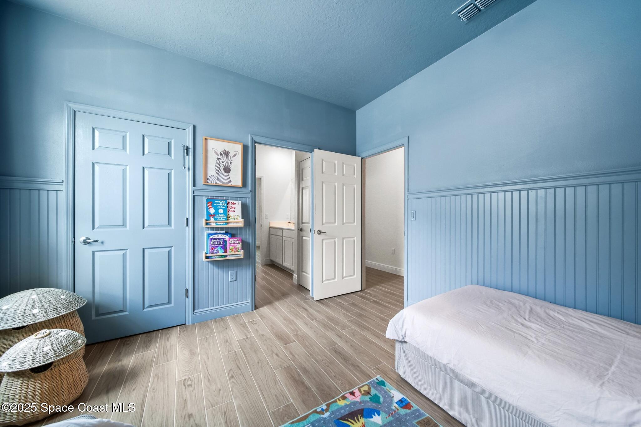 2306 SW Pamona Street