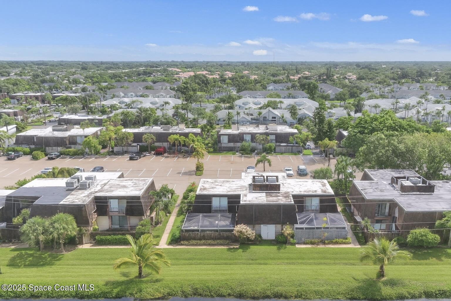 465 E Waverly Place 8b