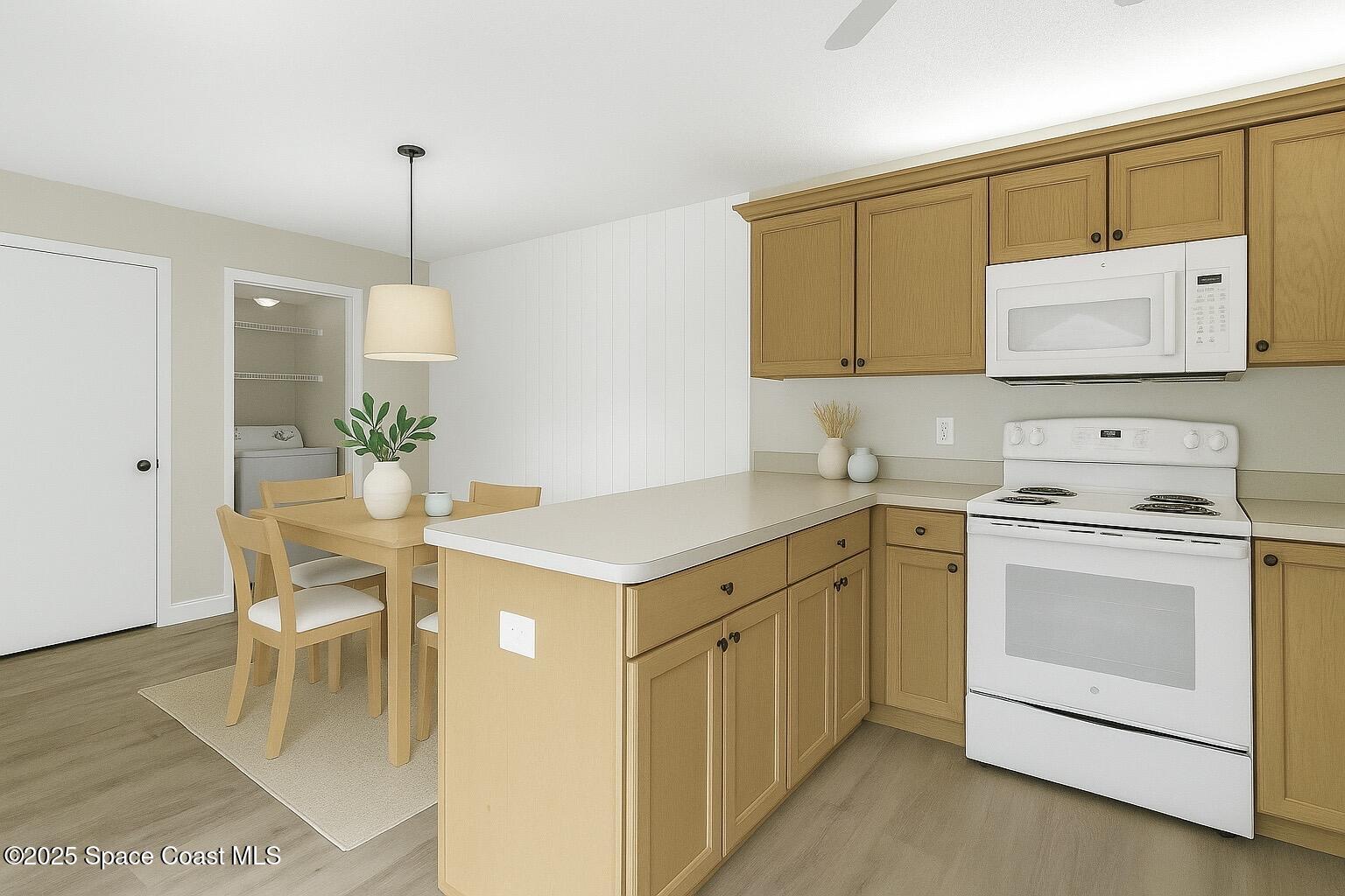 465 E Waverly Place 8b