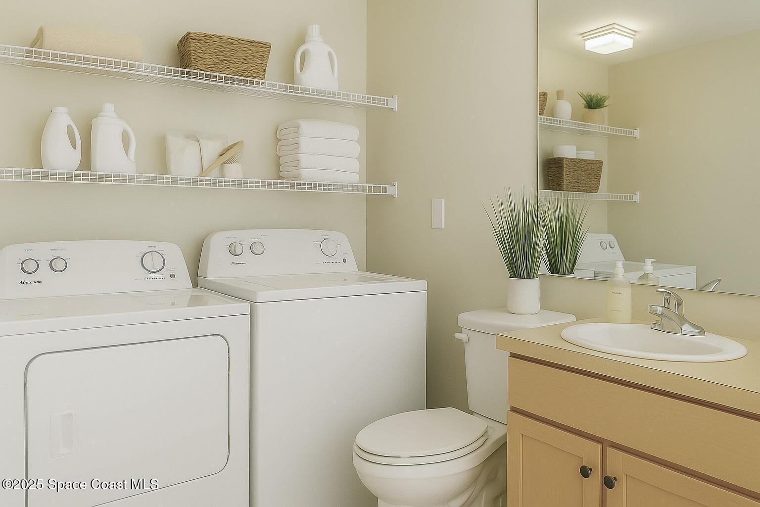 465 E Waverly Place 8b