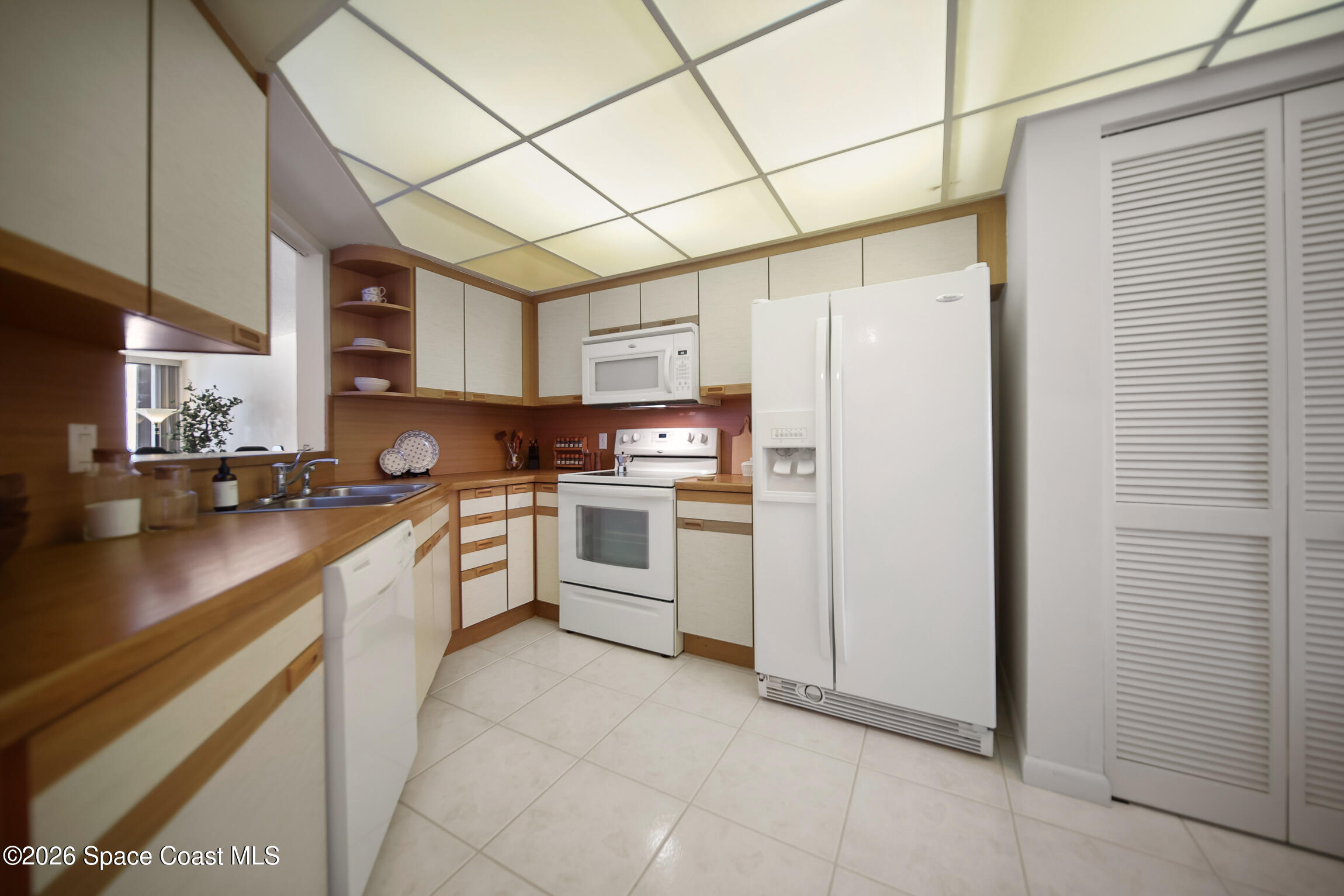 9650 S Ocean Drive 909