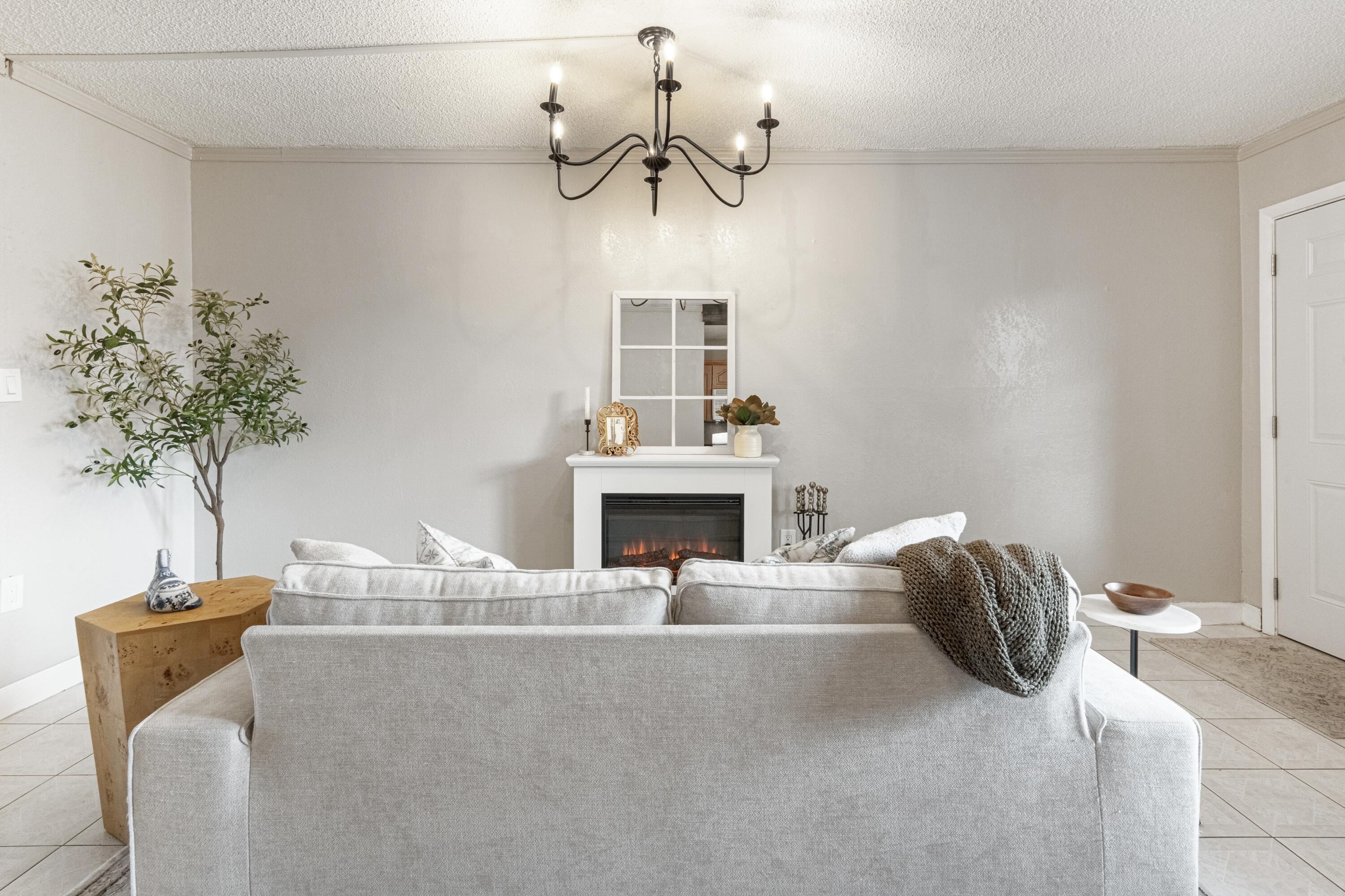 115 NE 202nd Terrace M20