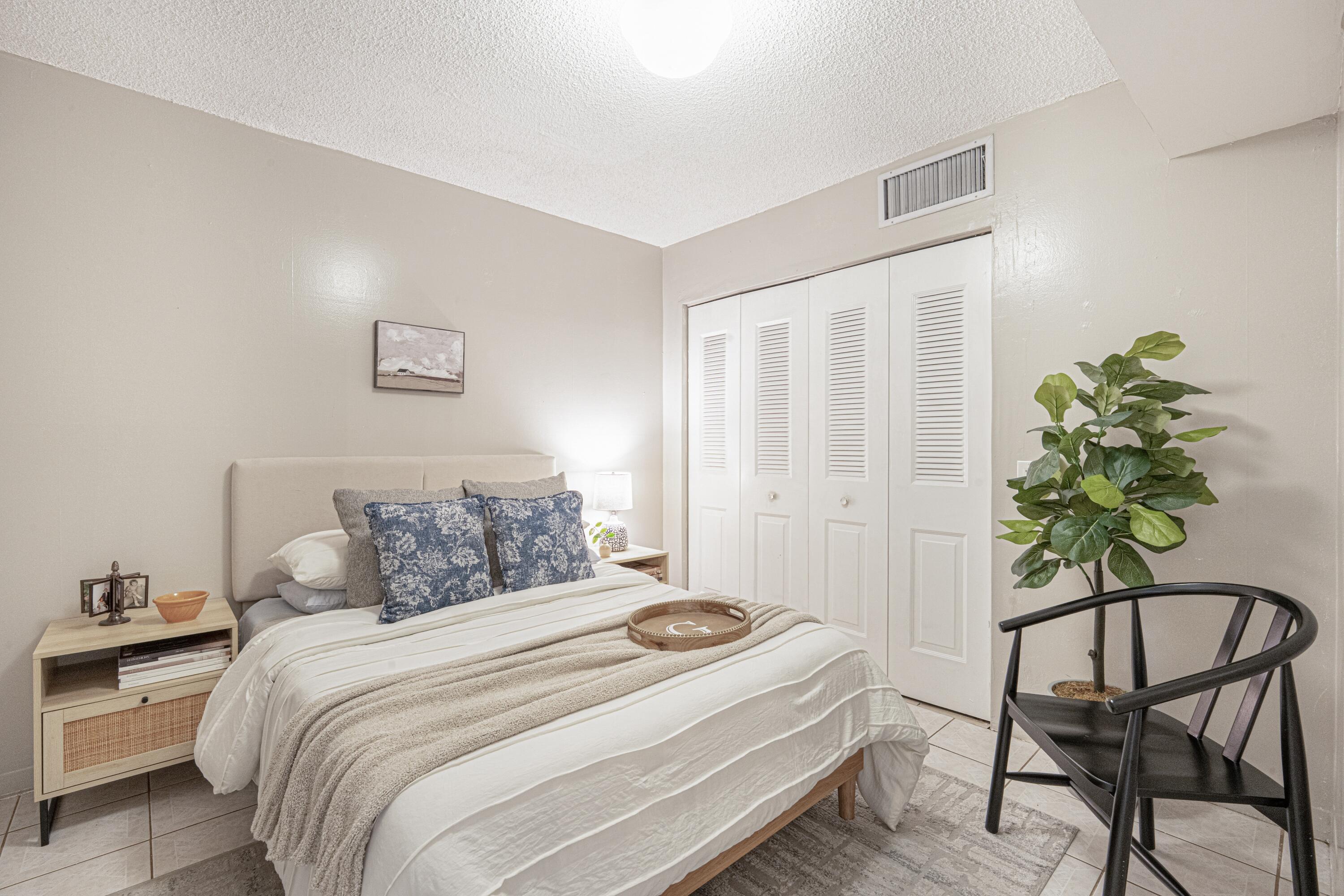 115 NE 202nd Terrace M20