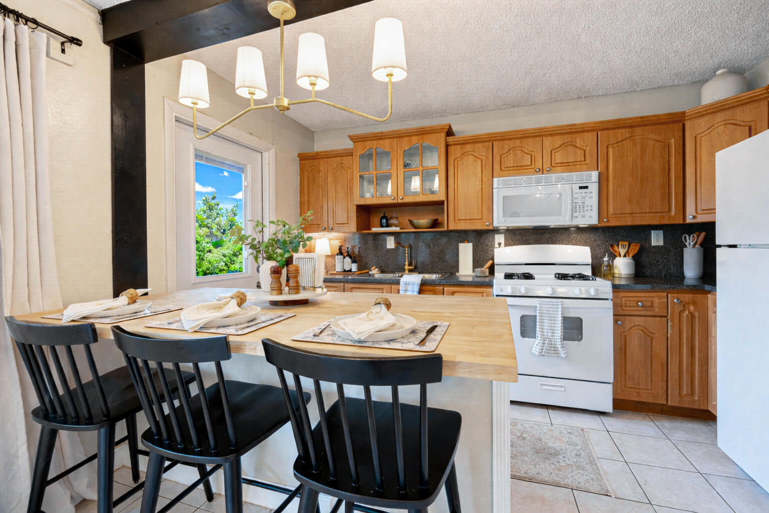 115 NE 202nd Terrace M20