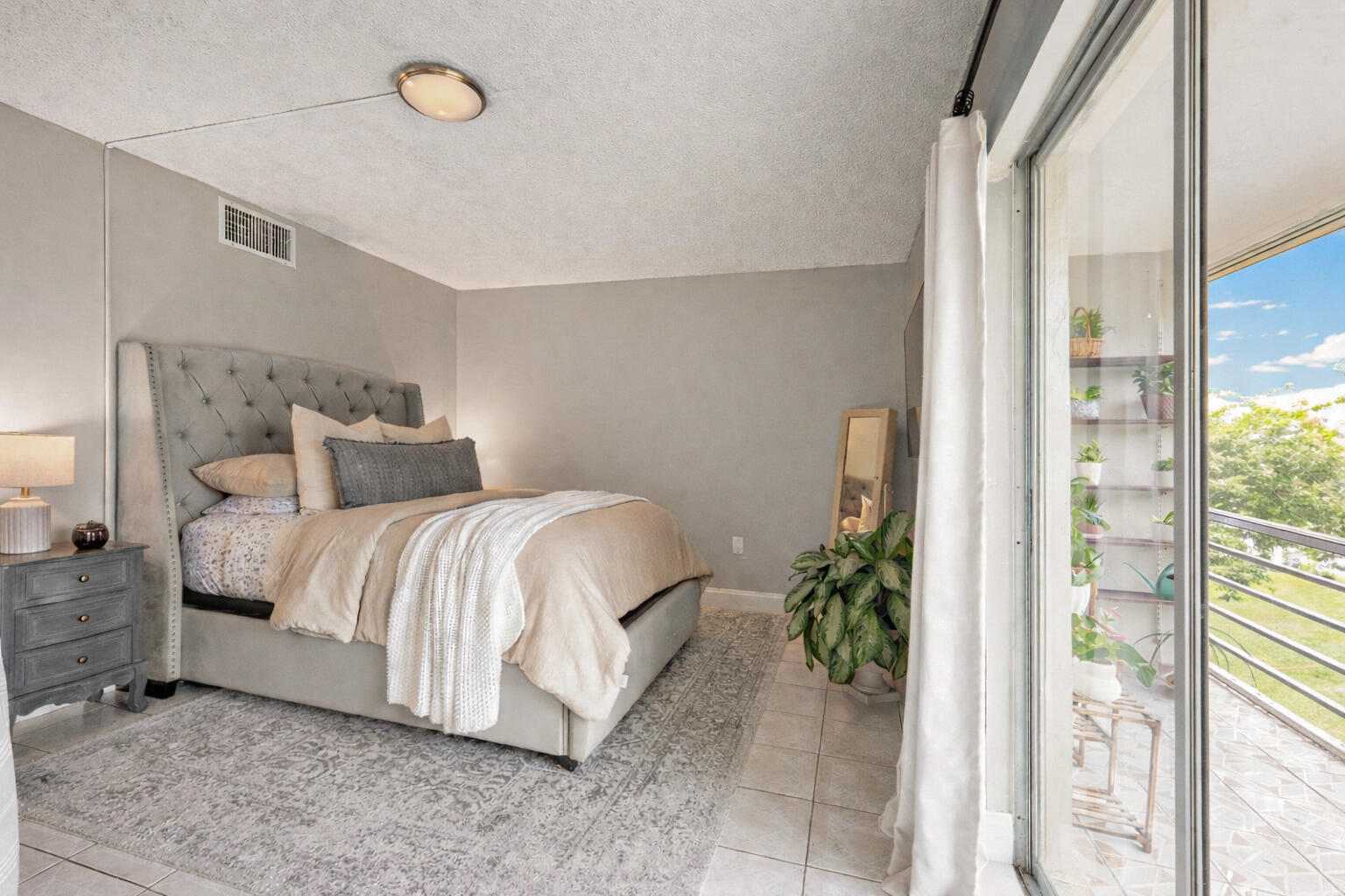 115 NE 202nd Terrace M20