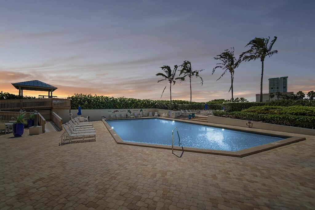 9650 S Ocean Drive 1104