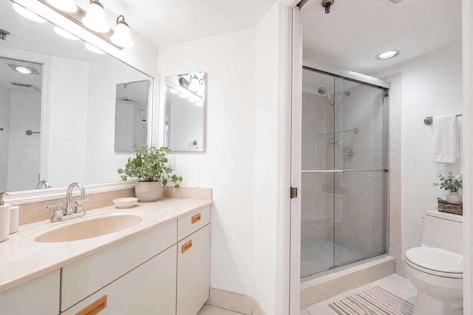 9650 S Ocean Drive 1106