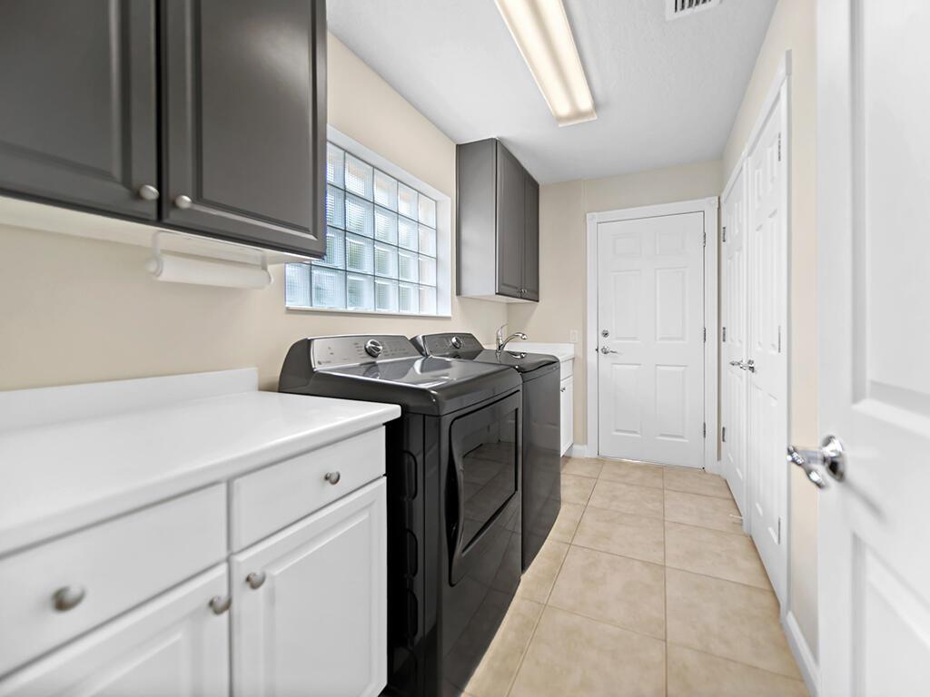 10437 SW Stratton Drive