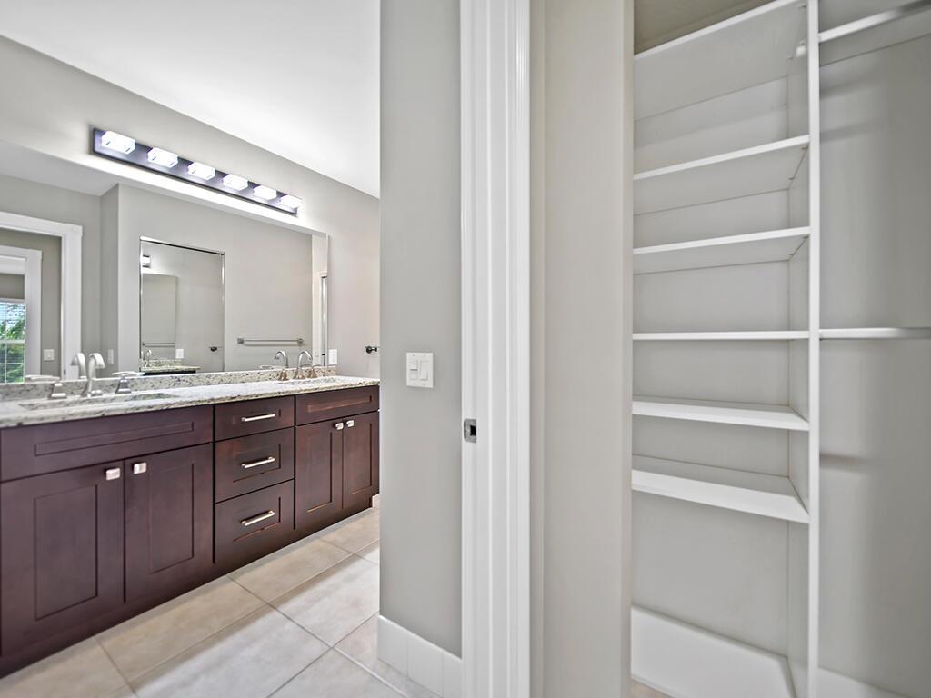 10437 SW Stratton Drive