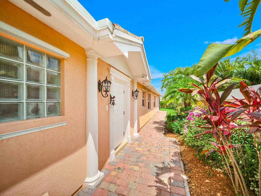 10437 SW Stratton Drive