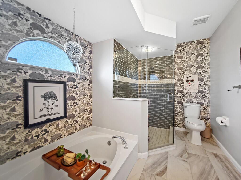 3268 SE Pinto Street