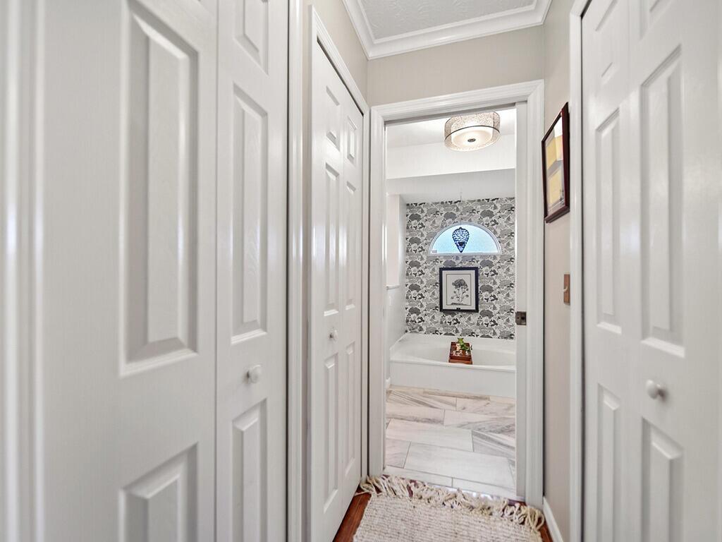 3268 SE Pinto Street