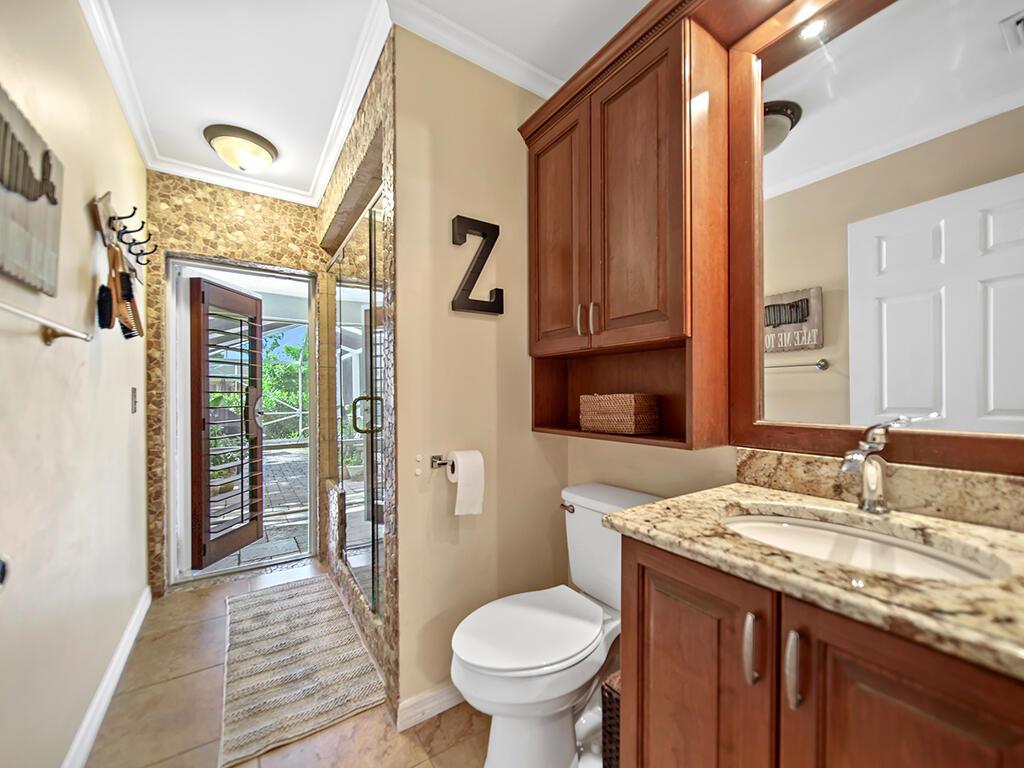 3268 SE Pinto Street