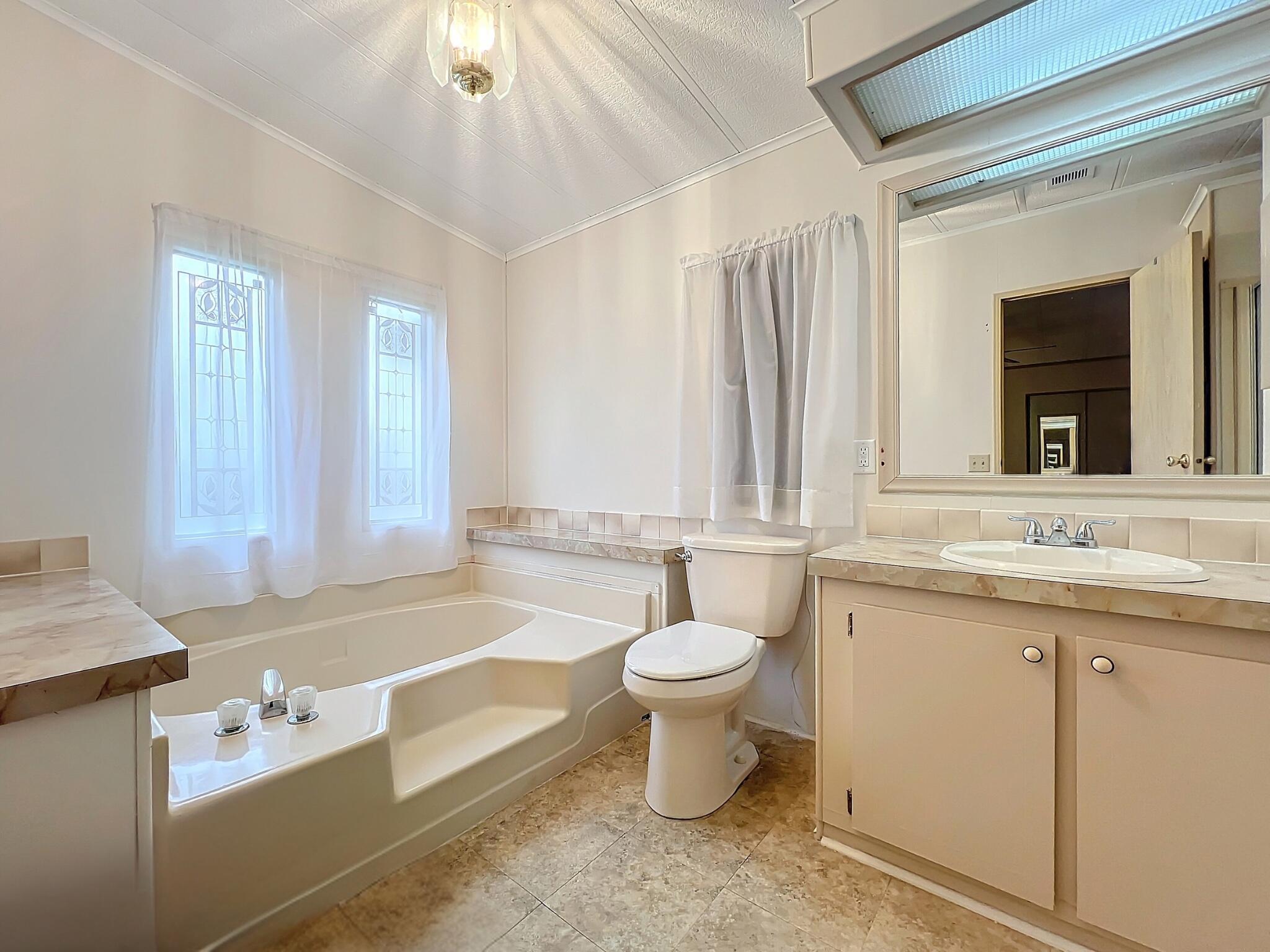 7641 SE Shenandoah Drive