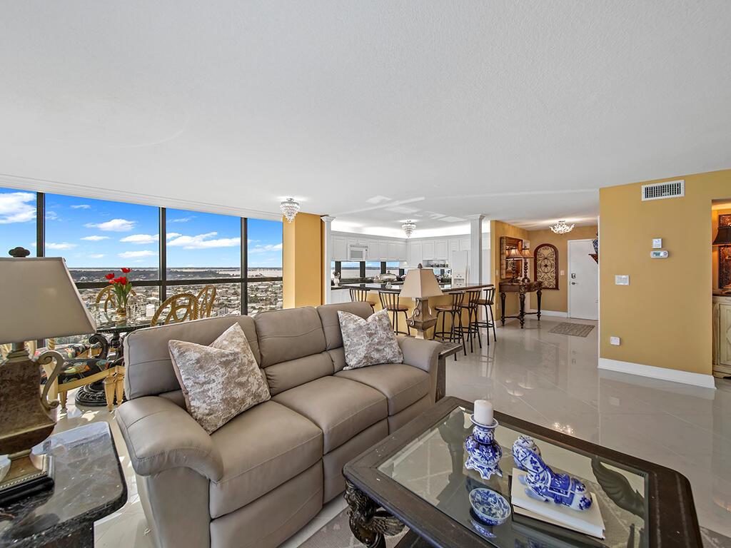 10410 S Ocean Drive 1109