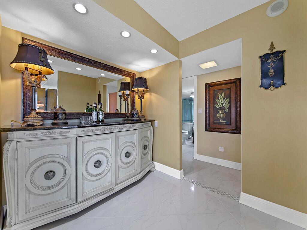 10410 S Ocean Drive 1109