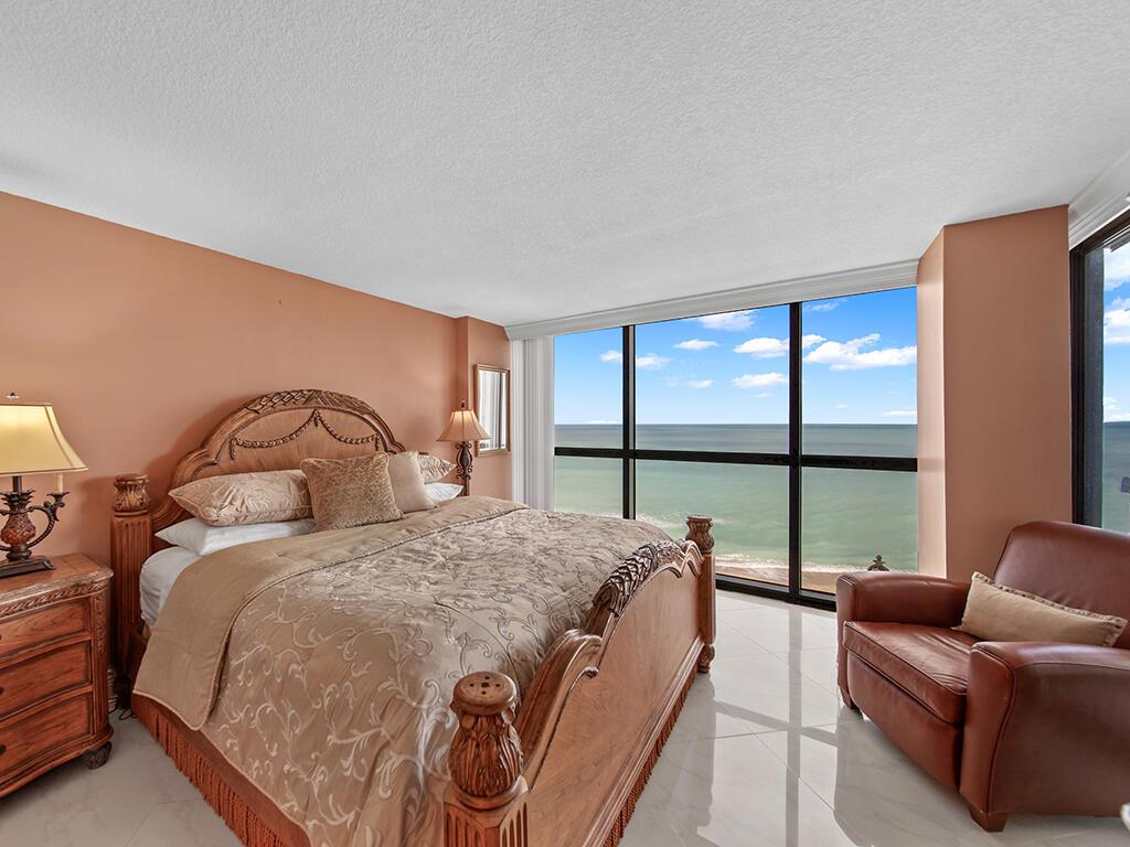 10410 S Ocean Drive 1109