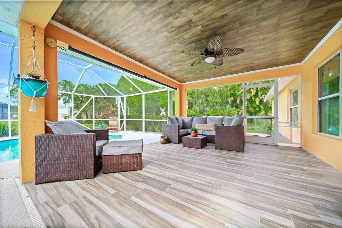 6446 NW Hacienda Court