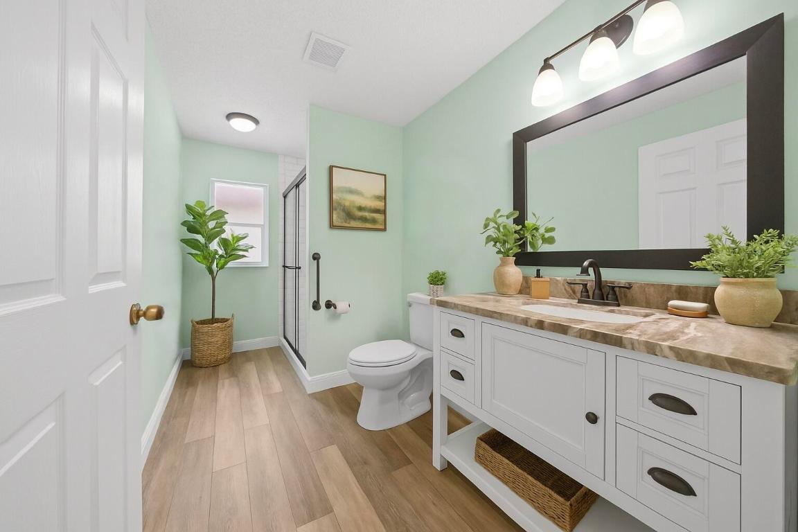 6446 NW Hacienda Court