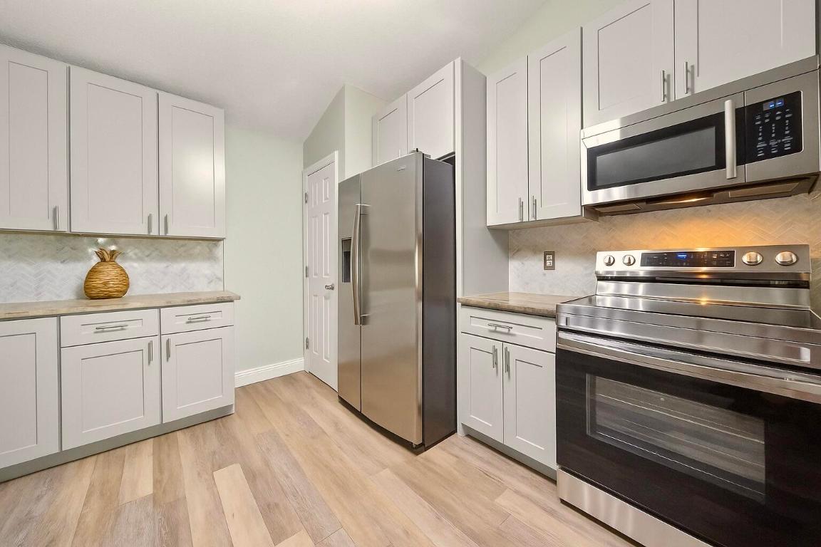 6446 NW Hacienda Court