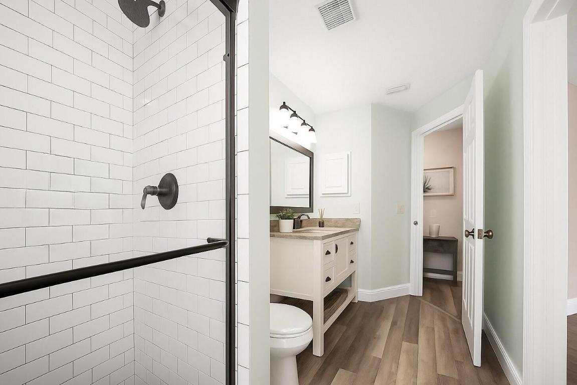 6446 NW Hacienda Court