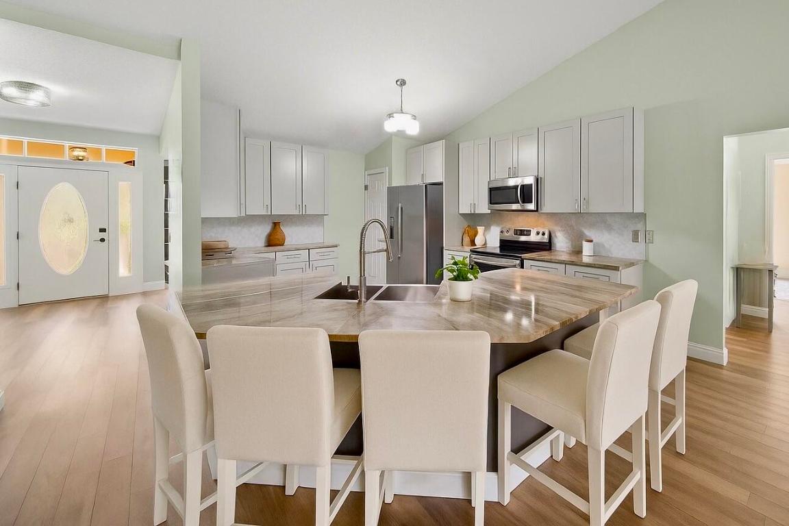 6446 NW Hacienda Court