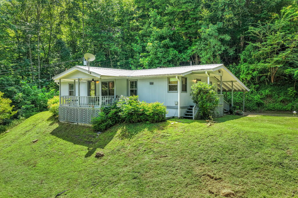 2572 South Skeenah Road