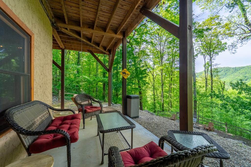 453 Macs Mountain Retreat