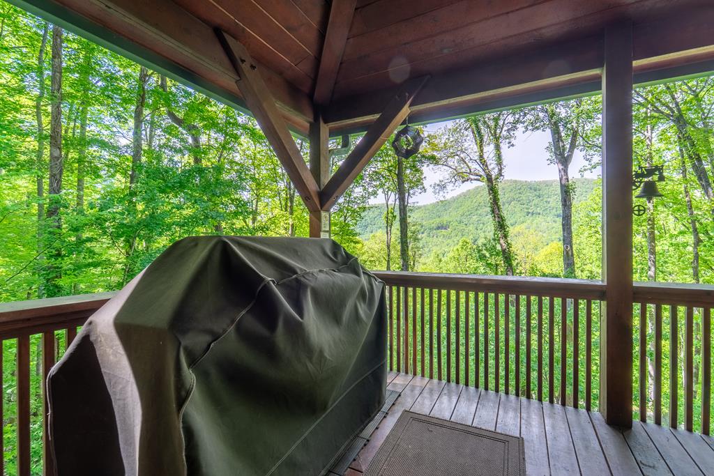 453 Macs Mountain Retreat