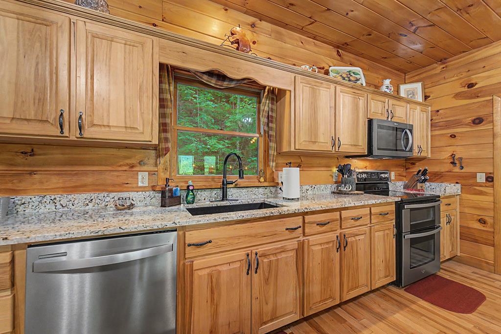 453 Macs Mountain Retreat