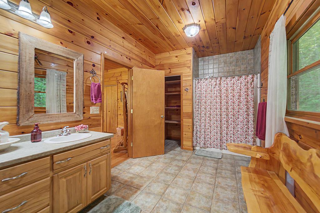 453 Macs Mountain Retreat