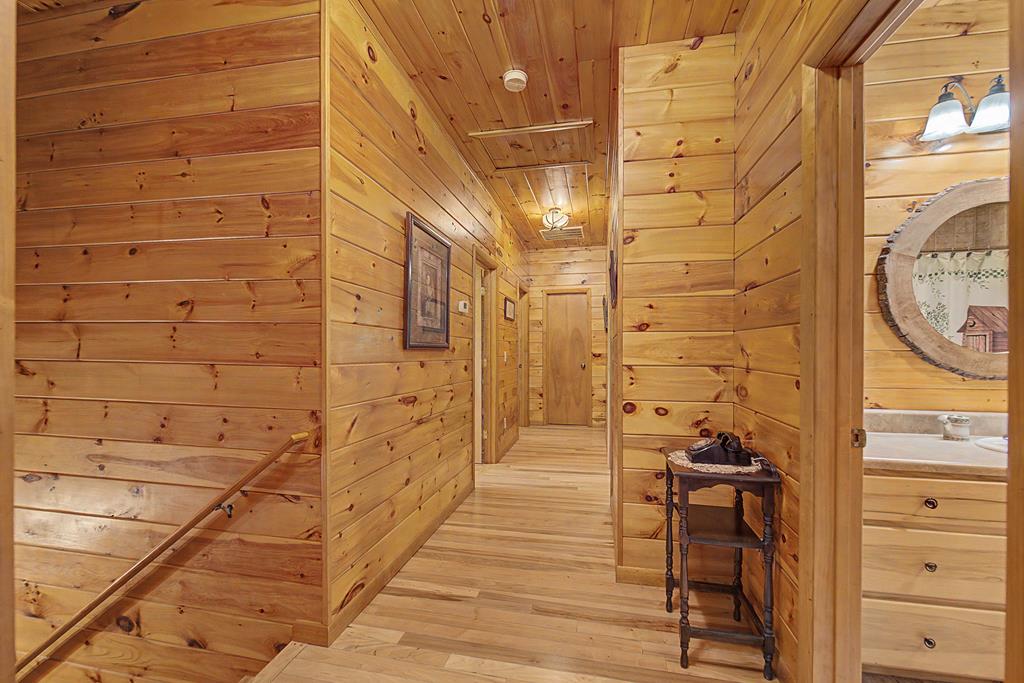 453 Macs Mountain Retreat