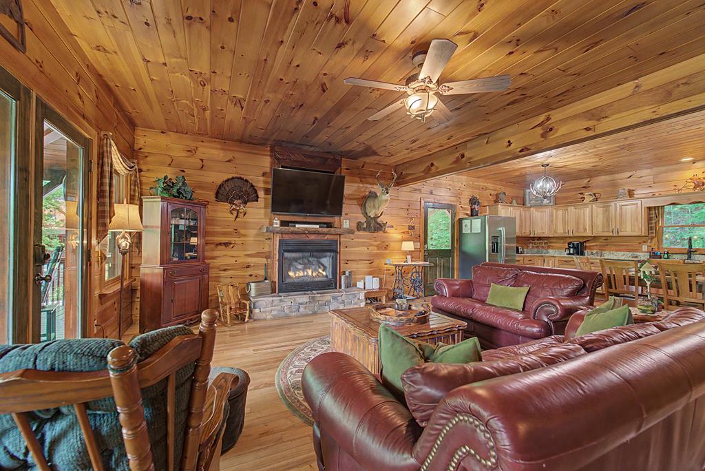 453 Macs Mountain Retreat