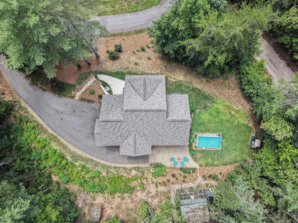 12 Preserve Mountain Circle