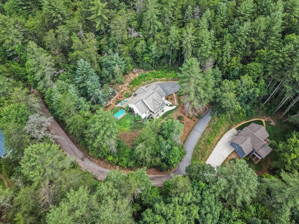 12 Preserve Mountain Circle