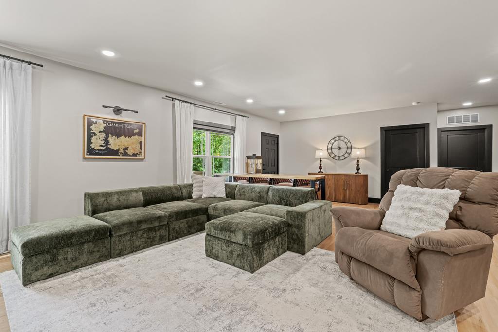 12 Preserve Mountain Circle