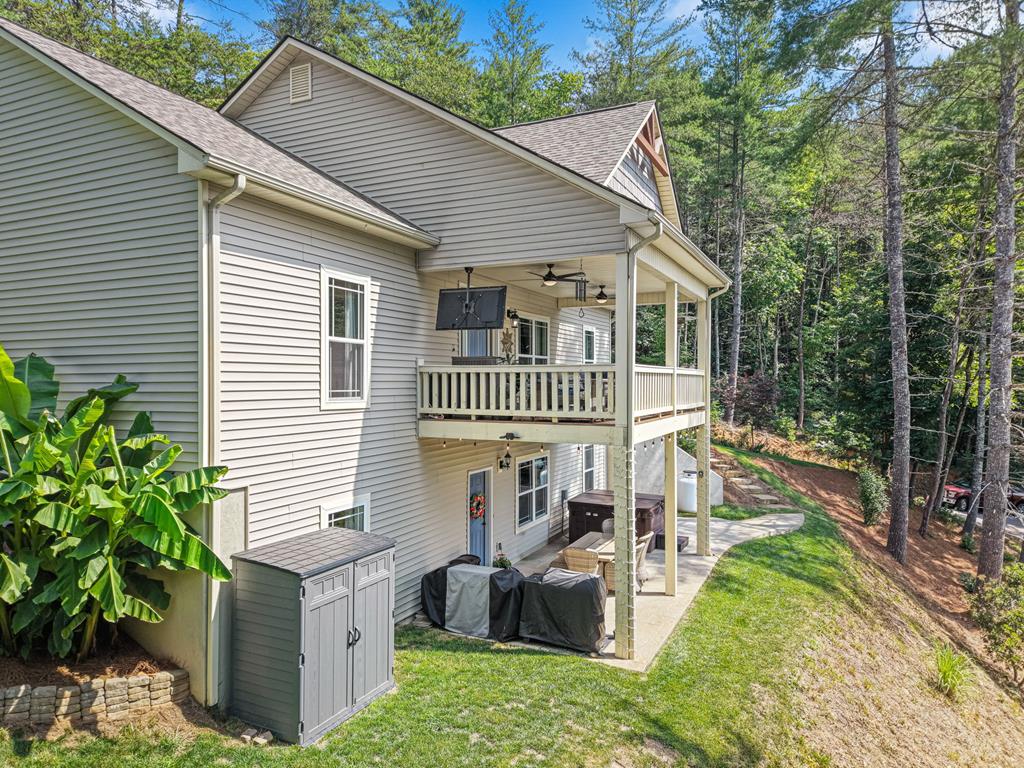 12 Preserve Mountain Circle