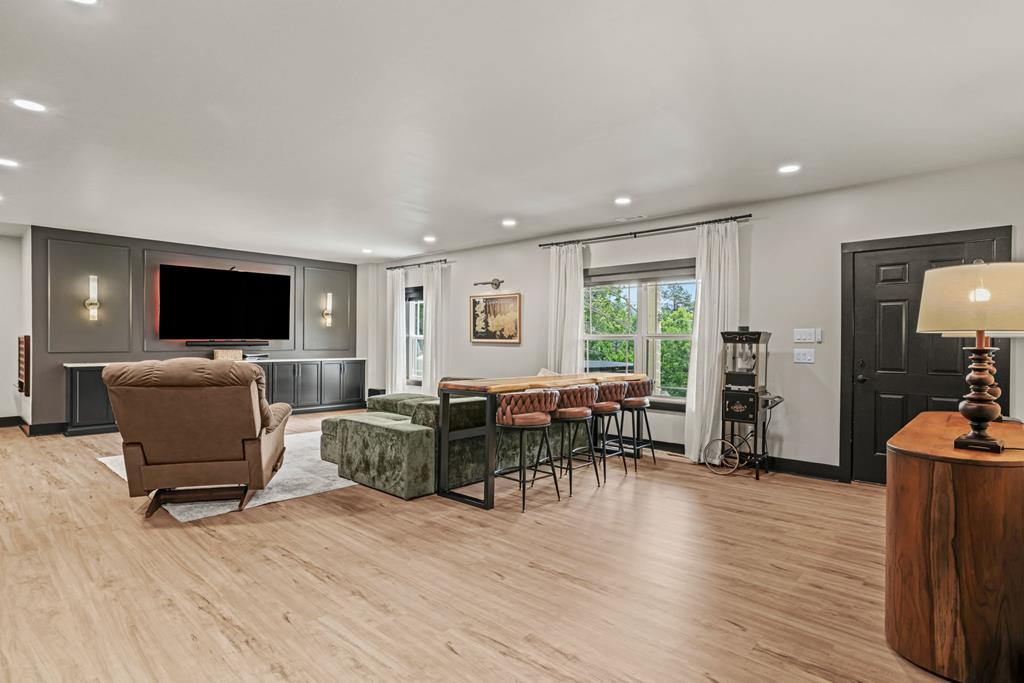 12 Preserve Mountain Circle