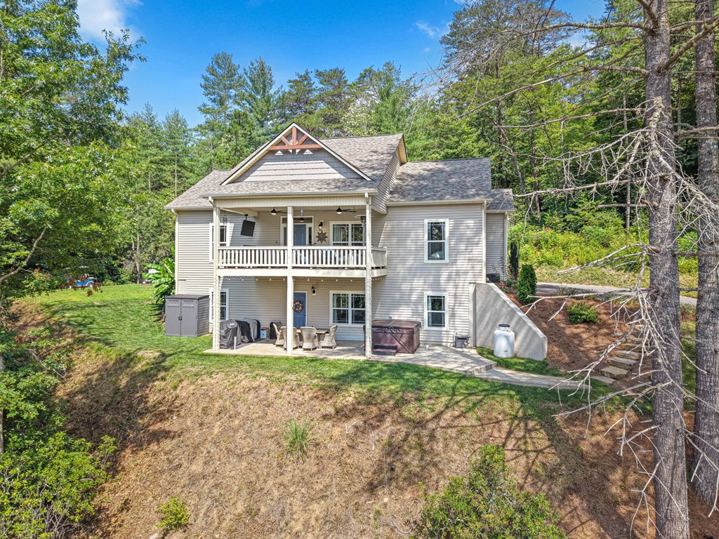 12 Preserve Mountain Circle