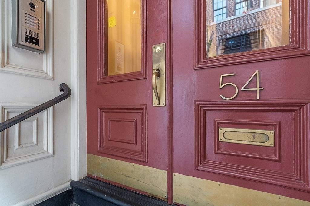 54 Temple Street # 2