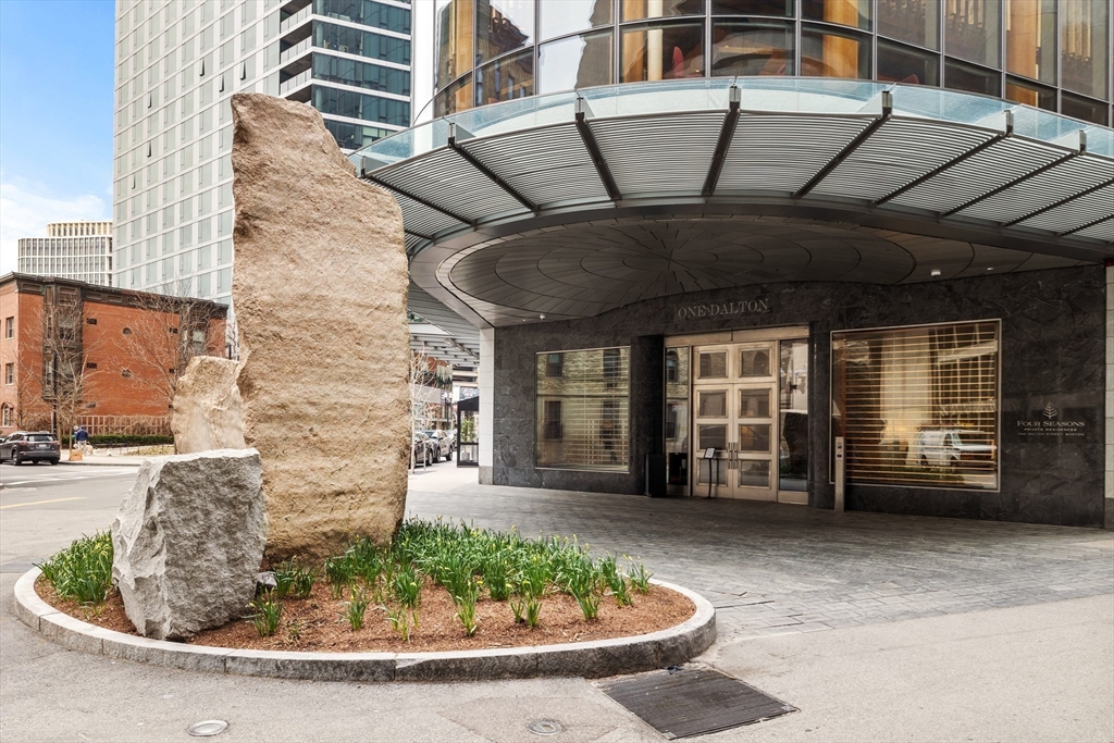 1 Dalton St # 4704, Boston Unit: 4704